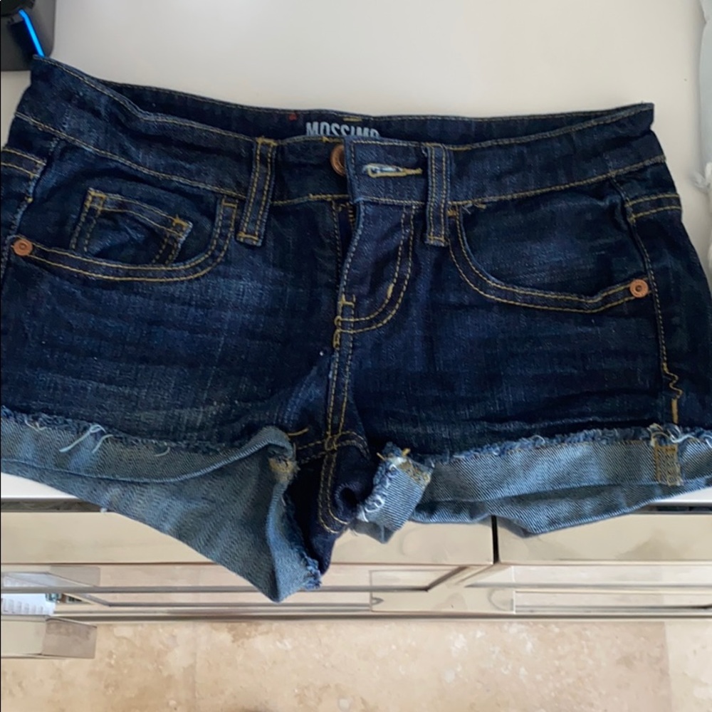 Low rise denim shorts - size 3 Mossimo